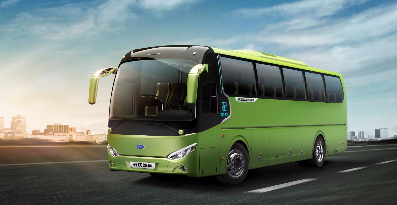 商乘并舉，鏈動未來 南京金龍客車在新能源產業(yè)鏈中的多維拓展